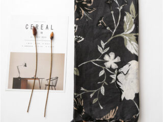 Γυναικείο Φουλάρι Εσάρπα Ασπρόμαυρο με Κρόσσια