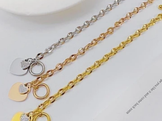 Γυναικείο Βραχιόλι Heart από Ατσάλι Τιτανίου με Zircon