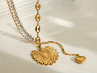 Γυναικείο Κολιέ Sacred Heart με Zircon από Ανοξείδωτο Ατσάλι Επιχρυσωμένο 18K