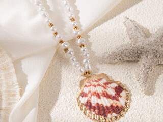 Γυναικείο Κολιέ Scarlet Seashell από Ανοξείδωτο Ατσάλι Επιχρυσωμένο 18Κ με Πέρλες