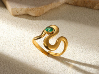 Γυναικείο Δαχτυλίδι Wave από Ανοξείδωτο Ατσάλι με Πράσινο Τεχνητό Λίθο