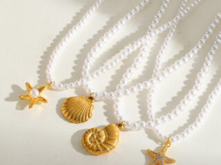 Γυναικείο Κολιέ Κοχύλι από Ανοξείδωτο Ατσάλι Επιχρυσωμένο 18K με Πέρλες