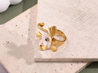 Γυναικείο Δαχτυλίδι White Flower από Ανοξείδωτο Ατσάλι Επιχρυσωμένο 18Κ Ανοιχτού Τύπου