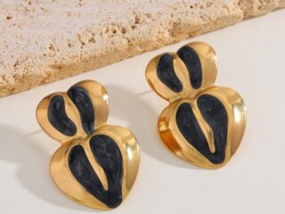 Γυναικεία Σκουλαρίκια Noir Heartbeat από Ανοξείδωτο Ατσάλι Επιχρυσωμένα 18Κ με Μαύρο Σμάλτο