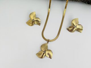 Γυναικείο Σετ Κολιέ - Σκουλαρίκια Leaf Flow από Ανοξείδωτο Ατσάλι Χρυσό