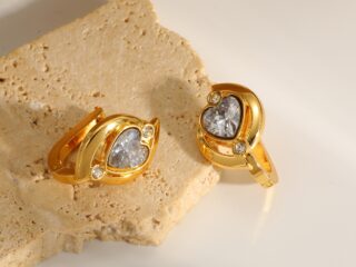 Γυναικεία Σκουλαρίκια Κρίκοι Crystal Heart Hoops από Ανοξείδωτο Ατσάλι Επιχρυσωμένα 18Κ με Λευκό Zircon