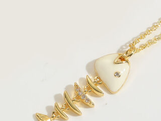 Γυναικείο Κολιέ Alia από Ανοξείδωτο Ατσάλι Επιχρυσωμένο 18Κ με Micro-Zircon Λεπτομέρειες