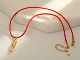 Γυναικείο Κολιέ Icaria Little Fish Cord Necklace από Ανοξείδωτο Ατσάλι σε Κοκκίνο και Μαύρο Κορδόνι με Ψαράκι