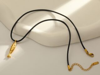 Γυναικείο Κολιέ Icaria Little Fish Cord Necklace από Ανοξείδωτο Ατσάλι σε Κοκκίνο και Μαύρο Κορδόνι με Ψαράκι