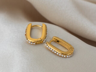 Γυναικεία Σκουλαρίκια Aurelia U-Shape Hoops από Ανοξείδωτο Ατσάλι Επιχρυσωμένα 18Κ με Zircon